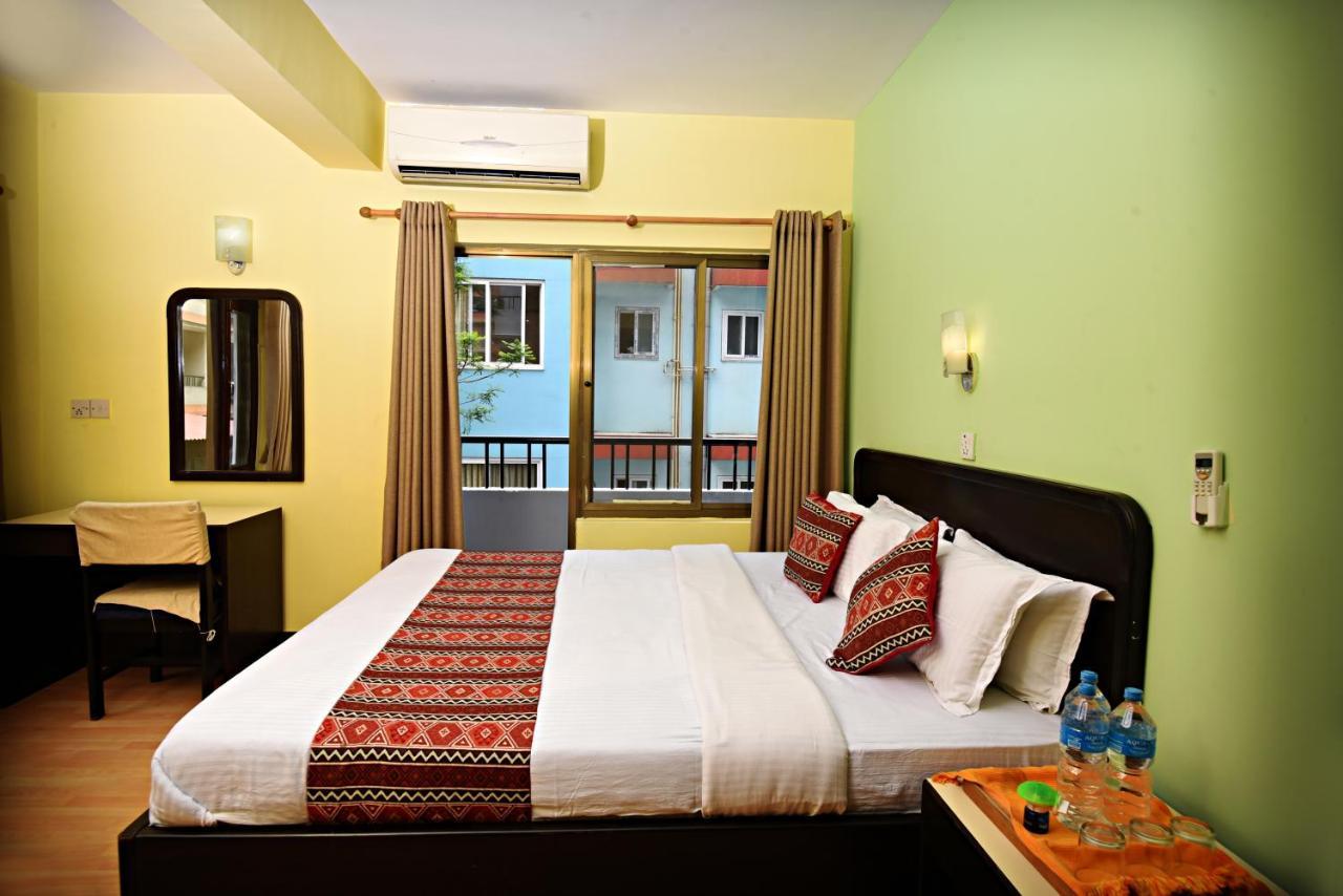 Sacred Boutique Hotel Катманду Экстерьер фото